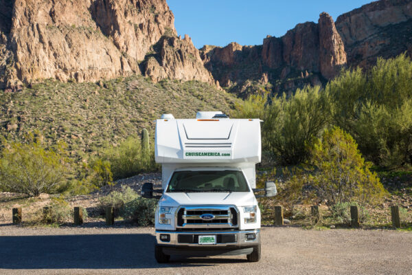 Cruise America motorhome T17 Truck Camper